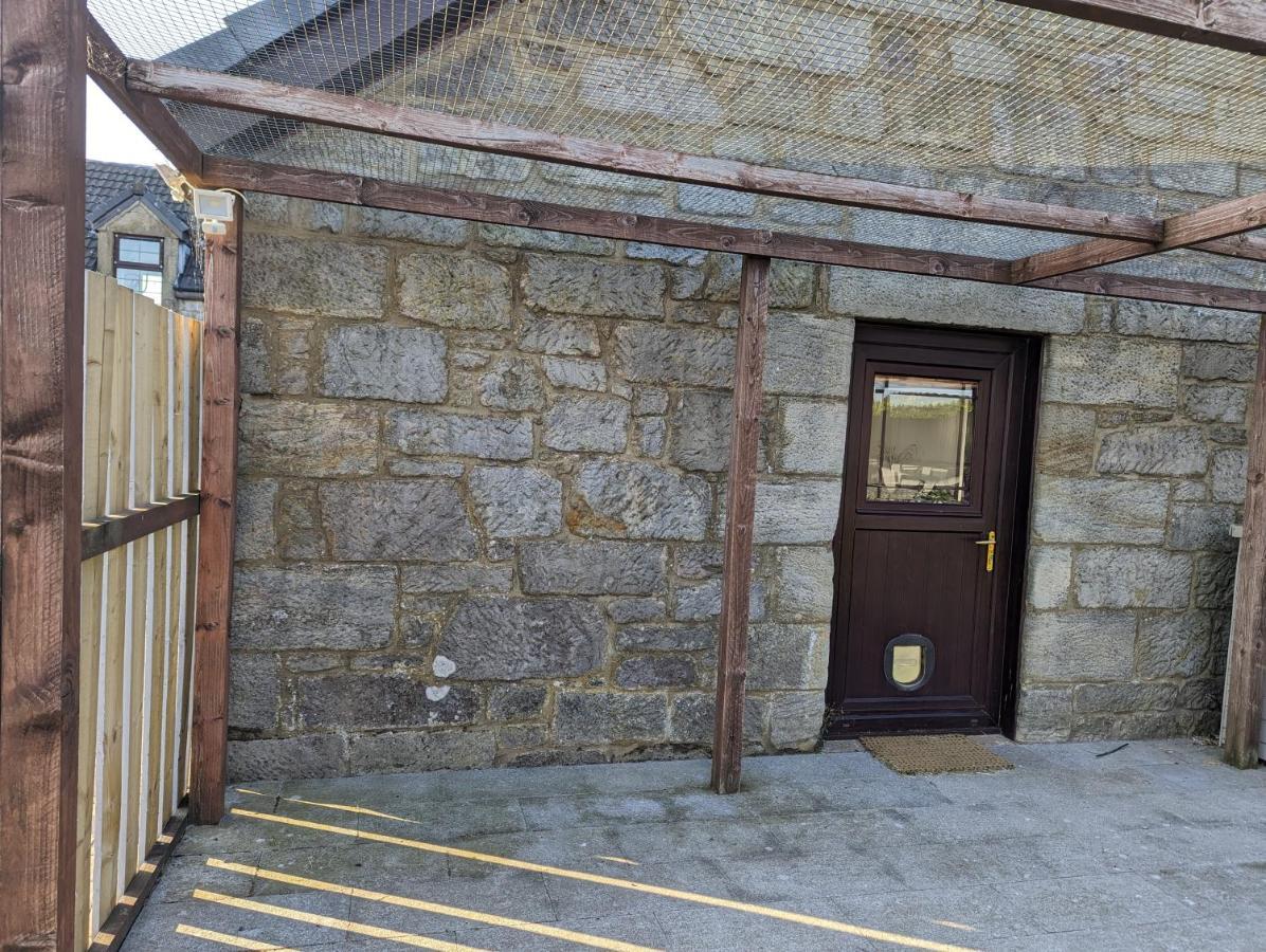 Cottage With Panoramic Views Kirk of Shotts Exterior photo